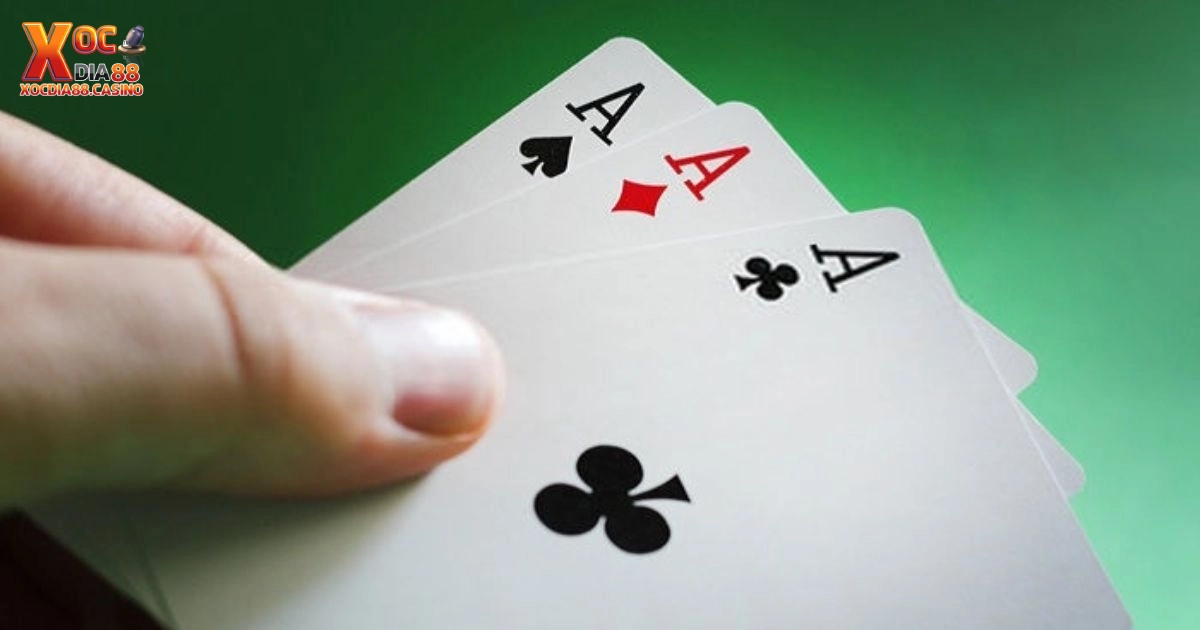 Xì Dách 3 Lá Xì Tính Mấy? Cách Tính Điểm Khi Có 3 Lá Át Trên Tay